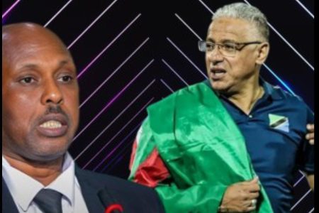 اللجنة التأديبية التابعة للكاف  : الاتحاد التانزاني يقيل مدربه  الجزائري عمروش بعد اتهامه للمغرب بالتحكم