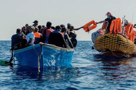 اقليم الجديدة : الأمن الإقليمي يطيح بشبكة اجرامية تنشط في الهجرة السرية والاتجار في البشر