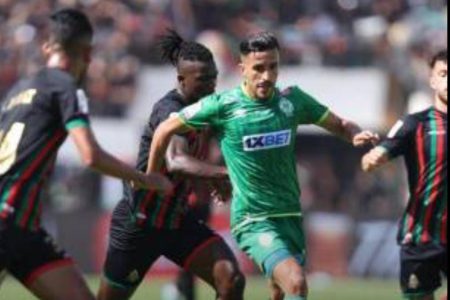 الرجاء الرياضي يتوج بطلا ويفوز بكأس العرش على حساب الجيش الملكي