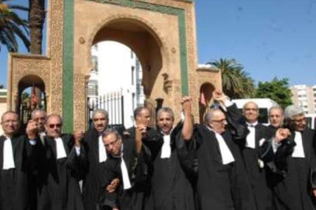 المحامون يصعّدون في وجه وهبي ويقررون شل المحاكم بإضراب مفتوح والتوقف عن المرافعات