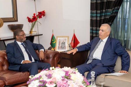 الداخلية المغربية والموريتانية تعززان التعاون في اللامركزية والتنمية الترابية