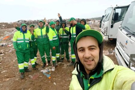 مجهودات استثنائية لإعادة حالة النقاء الاعتيادية بسوق الأربعاء الغرب من طرف عمال النظافة