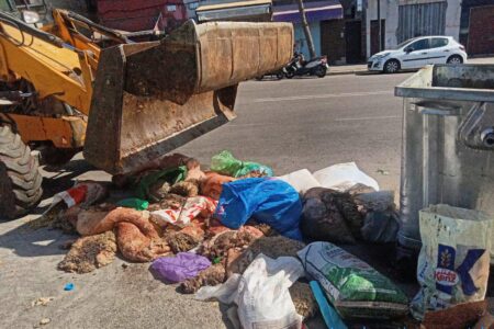 الدار البيضاء في مواجهة تحدي نفايات العيد: 11.5 ألف طن في 3 أيام والكلايبي يشيد بـ”أبطال النظافة”