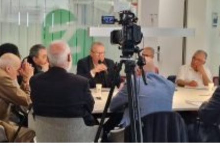 الامين العام لحركة مغرب الغد الاستاذ عبد العزيز سارت يوضح عبر بلاغ للأمانة العامة ، المتابعة القضائية تجاه بعض الاطراف الطفيلية التي تستهدف النيل من الحركة وقيادتها الشرعية .